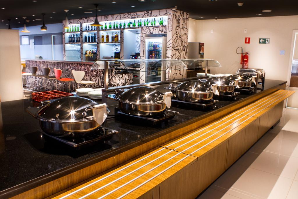 Hotel Ibis Imperatriz Extérieur photo